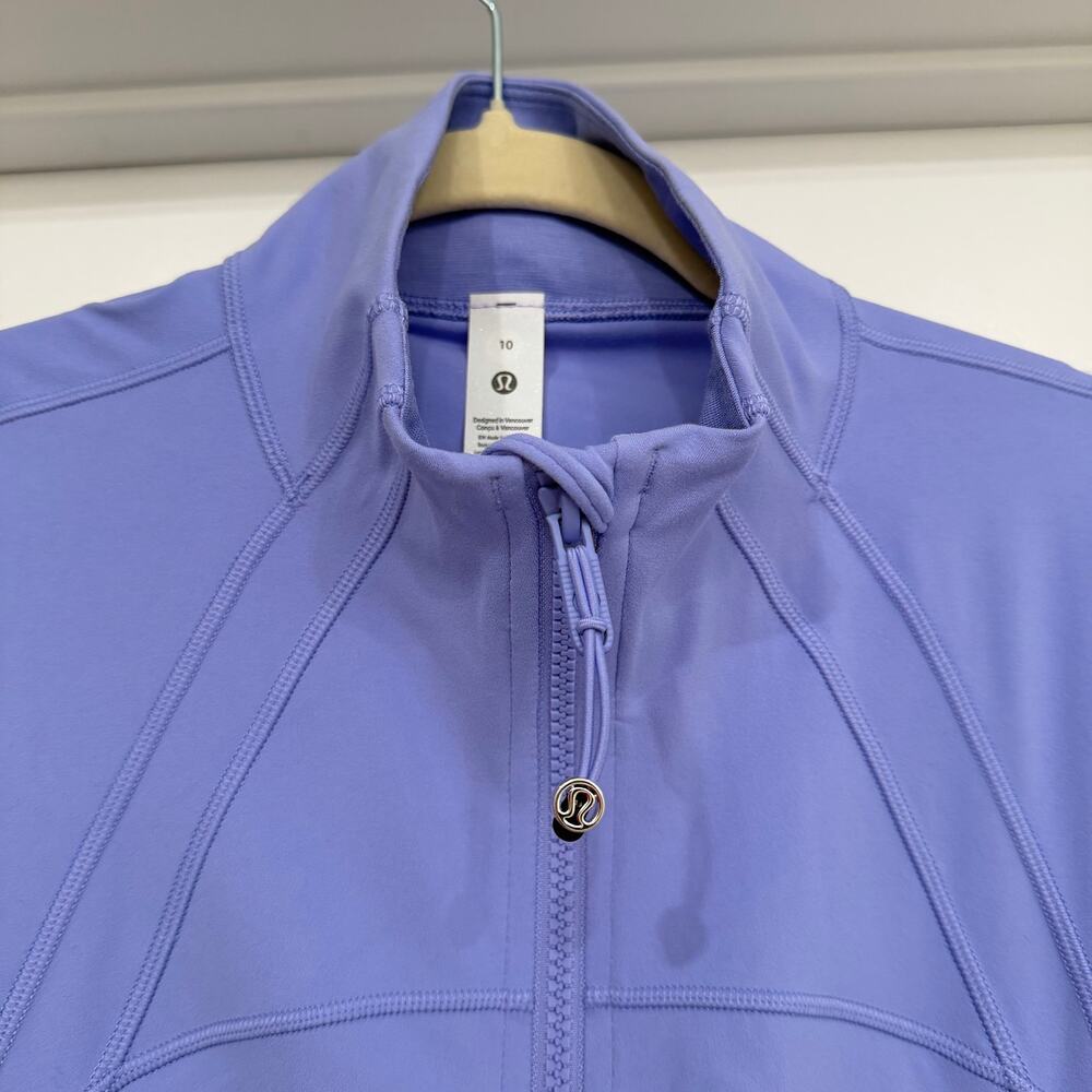 NEW Lululemon Define Cropped Jacket Nulu in Dusty Lilac Size 10 - Picture 9 of 10